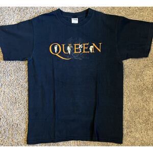 Vintage 2005 Queen Band Logo Navy Blue T-Shirt Size M Rock & Pop Music Cotton